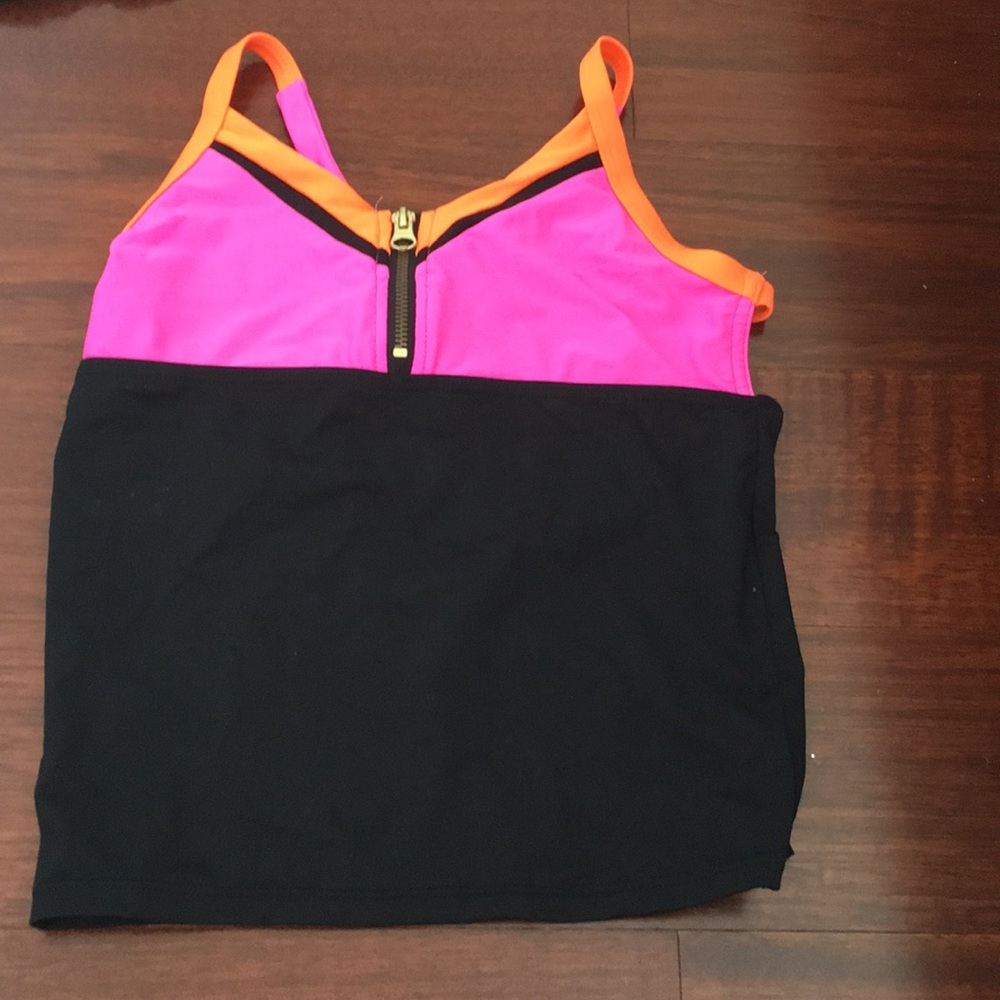 California kisses dance crop top